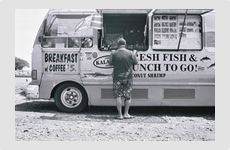 Food truck - Maui, Hawaii - Photograph by Barry McCullough